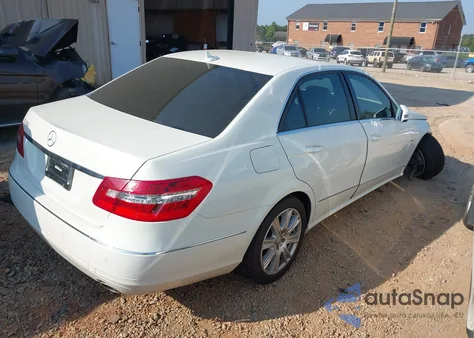 2012 Mercedes-Benz E 350 z USA, uszkodzony, nr VIN WDDHF5KB7CA561717